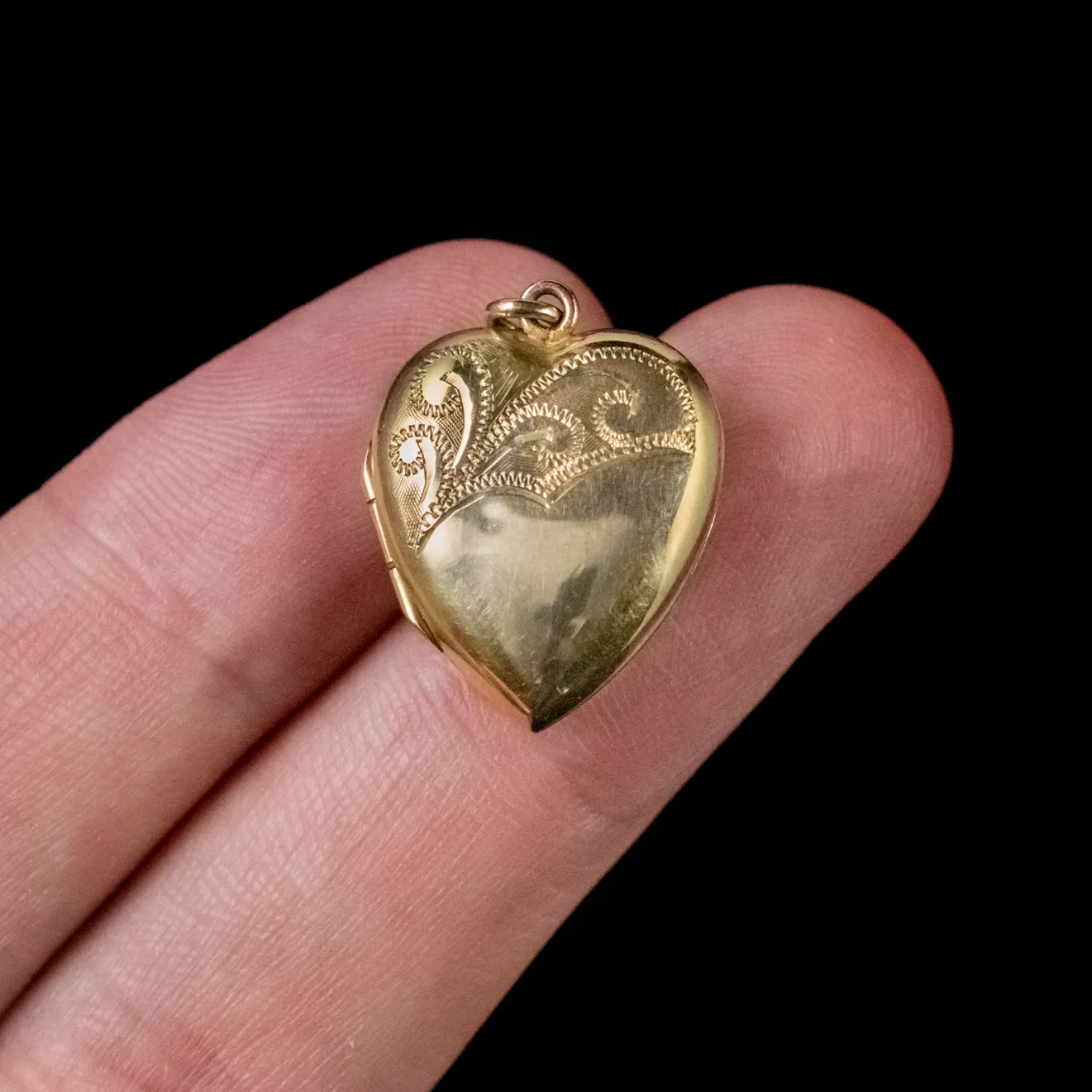 Antique Victorian Heart Locket 9Ct Gold Circa 1880