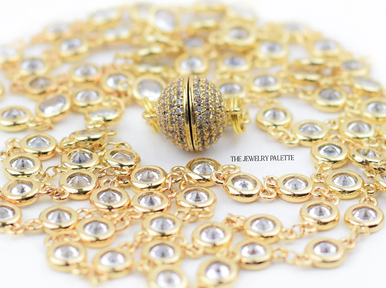 Kiara long single chain necklace