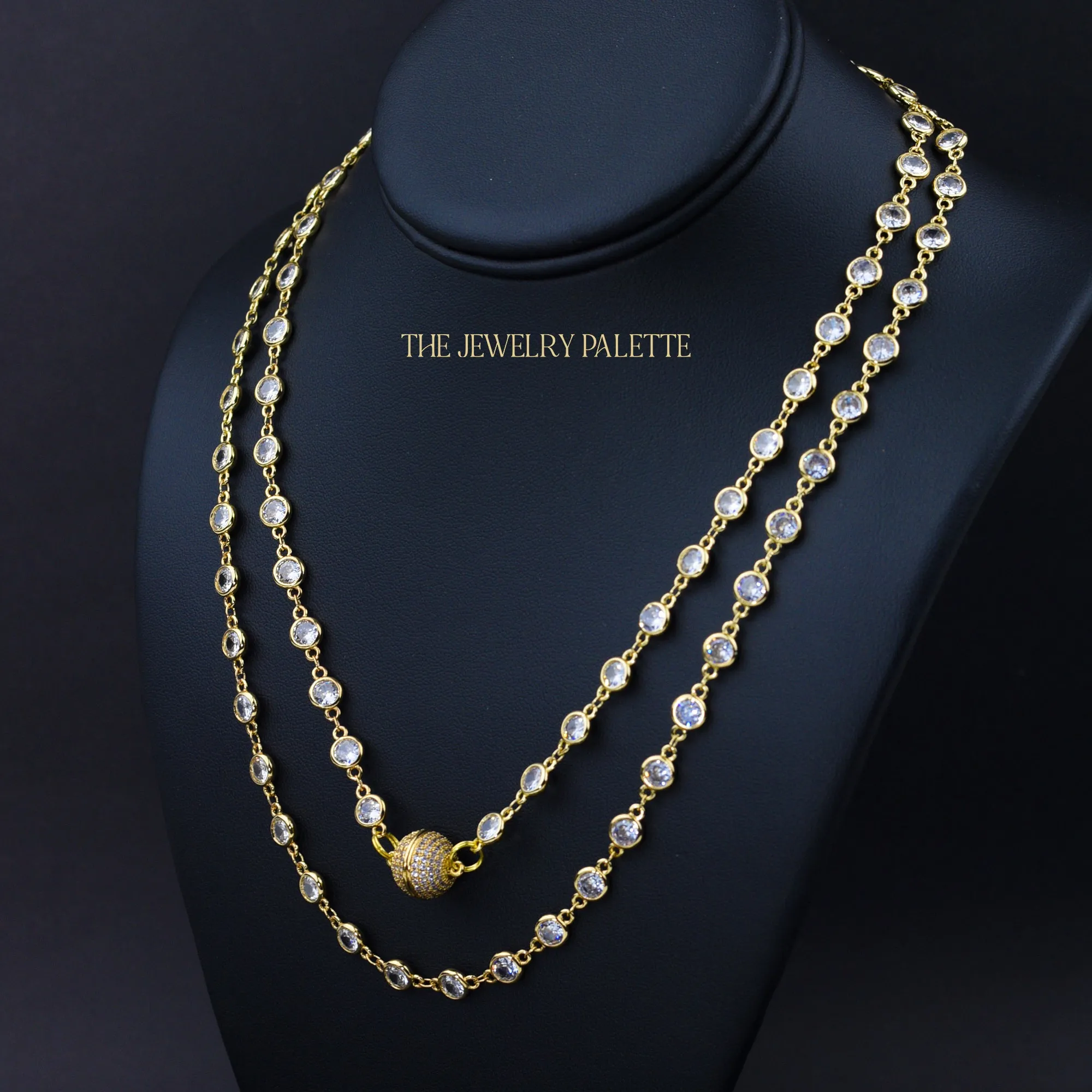 Kiara long single chain necklace