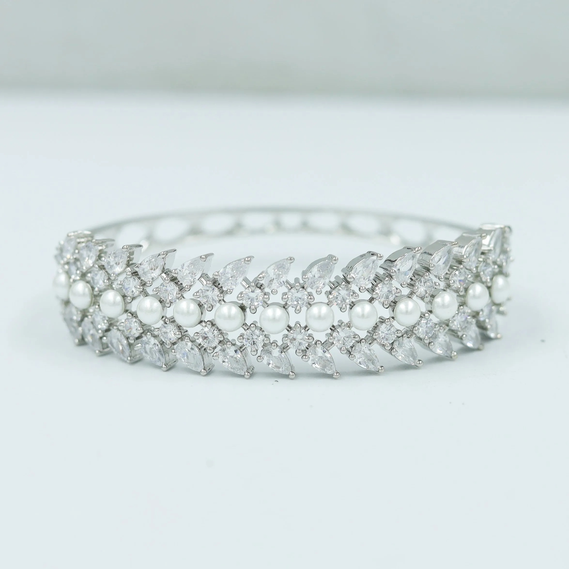 Zircon/AD Bracelet 11702-11